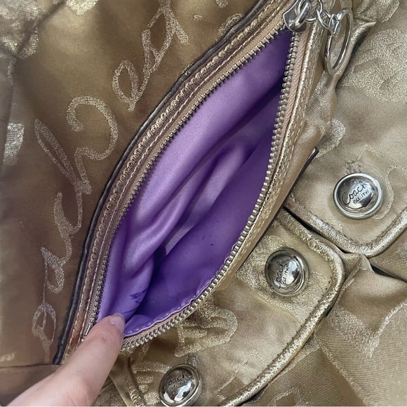 β¨ Limited Edition Coach Poppy Storypatch Glam Backpack β Gold/Bronze β¨ - Picture 14 of 15